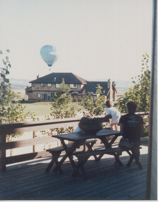 1986- September balloon settles over house on Lot 41