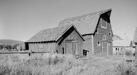 Thomas Powers livestock barn, built c. 1860 on Hwy 224